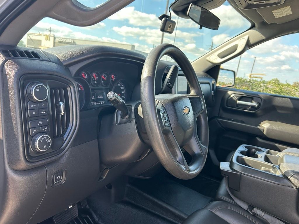 2023 Chevrolet Silverado 1500 4WD Crew Cab Short Bed WT