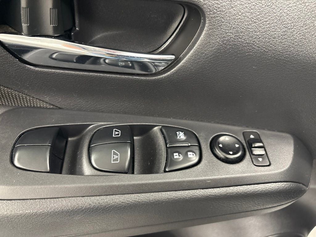 2023 Nissan Kicks SV Xtronic CVT