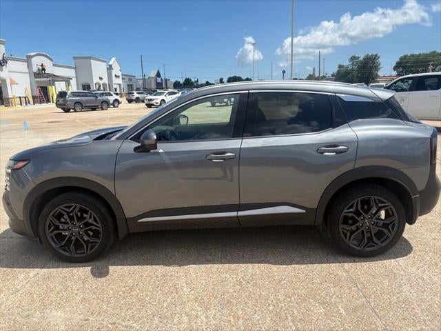2025 Nissan Kicks SR FWD