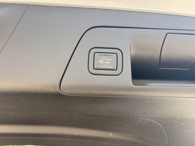 2023 Buick Envision Essence FWD