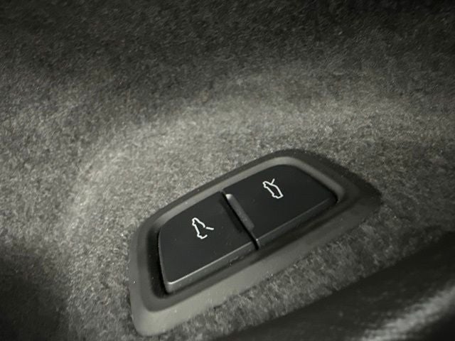 2022 Chevrolet Corvette Stingray 1LT — photo 31
