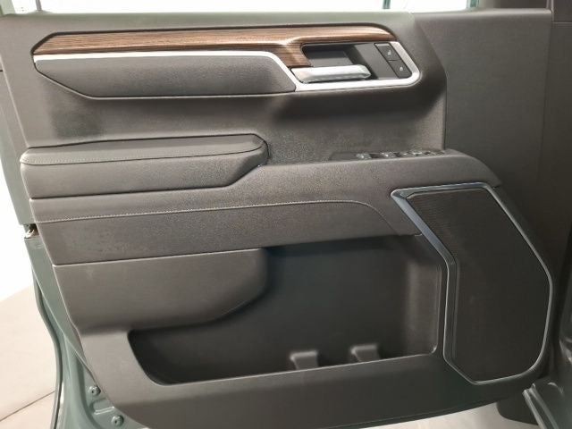 2025 Chevrolet Silverado 1500 LT LT1
