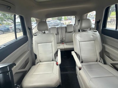 2022 Volkswagen Atlas 3.6L V6 SE w/Technology