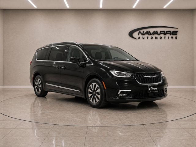 2023 Chrysler Pacifica Hybrid Touring L