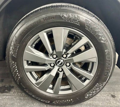 2024 Nissan Pathfinder S