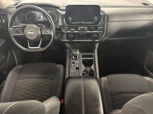 2024 Nissan Pathfinder S