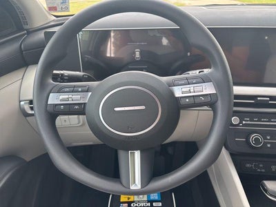 2026 Hyundai TUCSON SE FWD