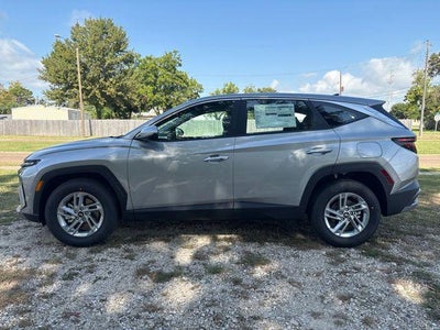 2026 Hyundai TUCSON SE FWD