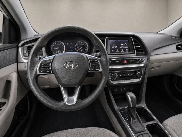 2019 Hyundai Sonata SE - Photo 10