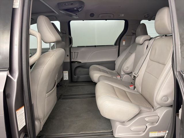 2020 Toyota Sienna XLE