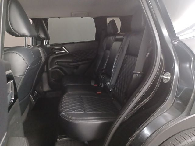 2023 Mitsubishi Outlander SEL