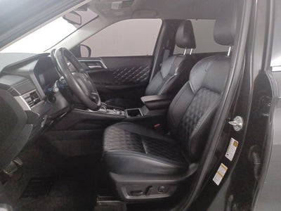 2023 Mitsubishi Outlander SEL