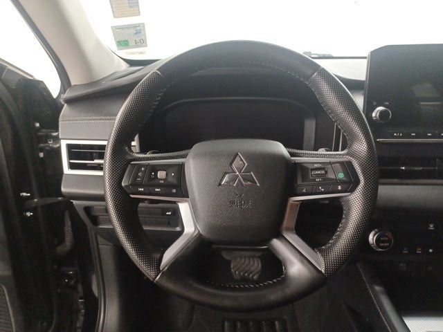 2023 Mitsubishi Outlander SEL