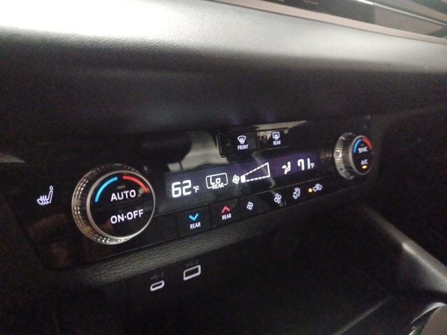 2023 Mitsubishi Outlander SEL