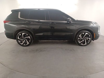 2023 Mitsubishi Outlander SEL