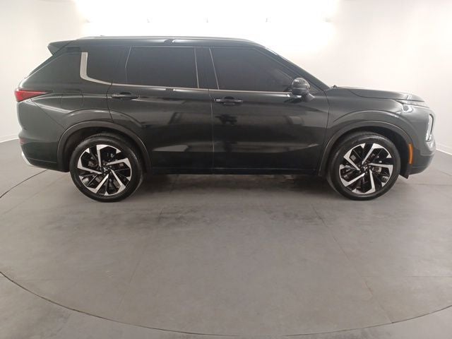2023 Mitsubishi Outlander SEL