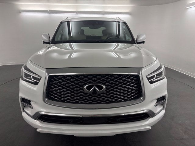 2022 INFINITI QX80 LUXE