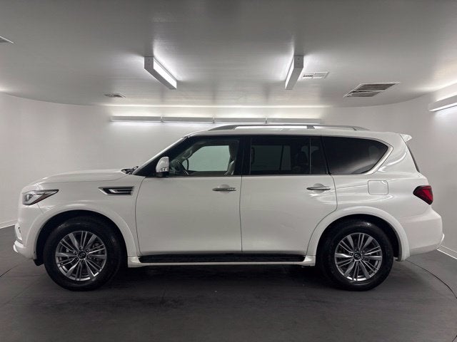 2022 INFINITI QX80 LUXE