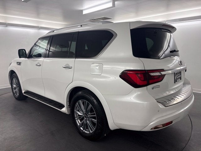 2022 INFINITI QX80 LUXE