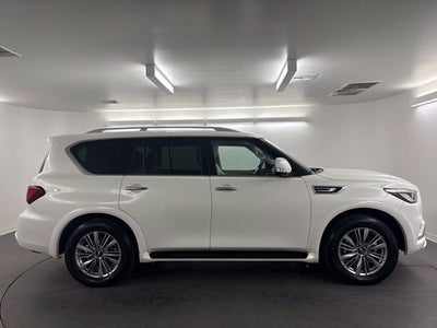 2022 INFINITI QX80 LUXE