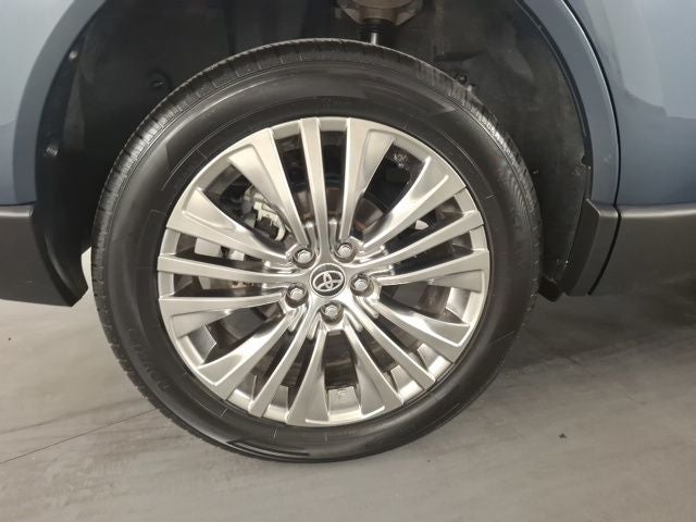2024 Toyota Venza XLE