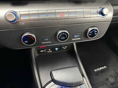 2026 Hyundai KONA SE