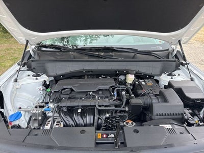 2026 Hyundai KONA SE