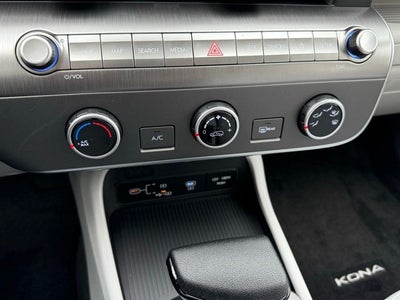 2026 Hyundai KONA SE