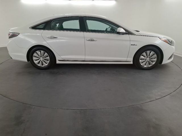 2017 Hyundai SONATA HYBRID SE