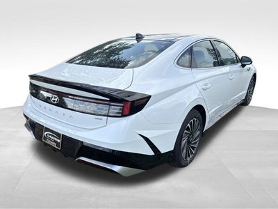 2026 Hyundai SONATA HYBRID SEL