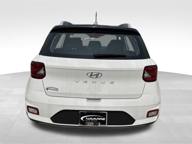 2026 Hyundai VENUE SEL W/Two-Tone Roof