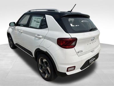 2026 Hyundai VENUE SEL W/Two-Tone Roof