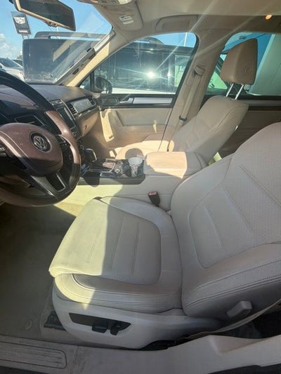 2012 Volkswagen Touareg VR6 FSI Sport