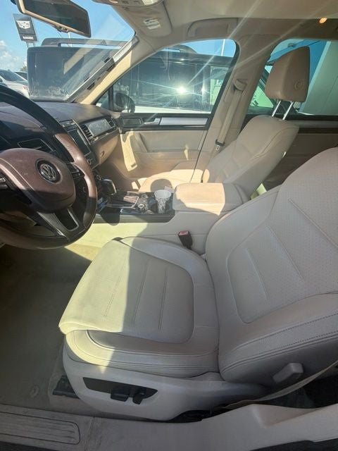 2012 Volkswagen Touareg VR6 FSI Sport
