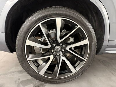 2019 Volvo XC90 T6 Momentum