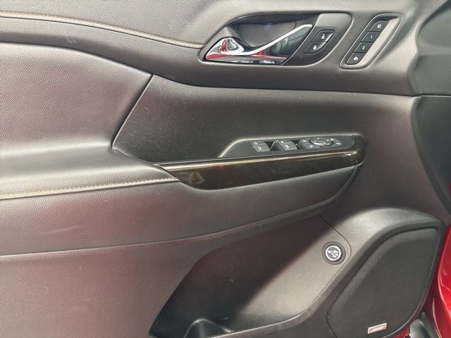 2022 GMC Acadia AT4