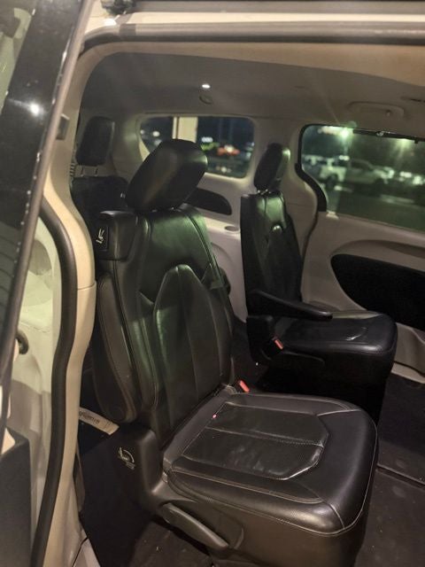 2020 Chrysler Pacifica Touring L