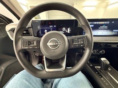 2025 Nissan Kicks SV