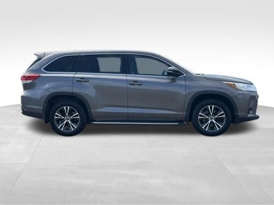 2018 Toyota Highlander LE