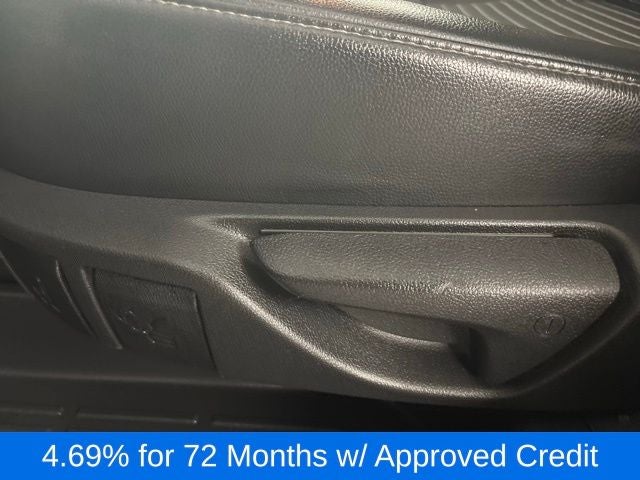 2023 Toyota Highlander Base
