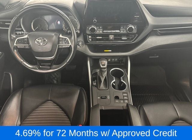 2023 Toyota Highlander Base