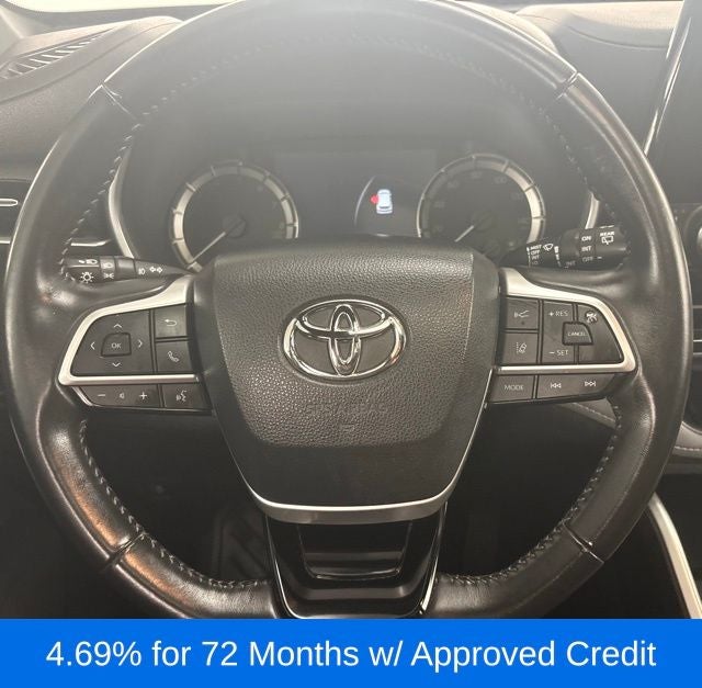 2023 Toyota Highlander Base