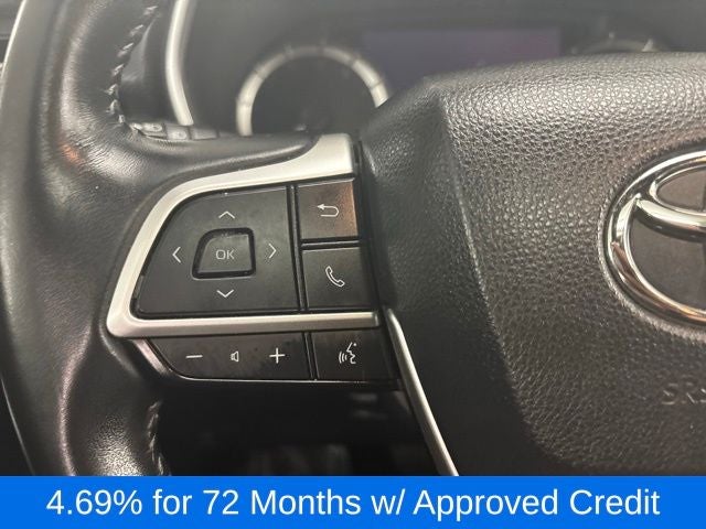 2023 Toyota Highlander Base