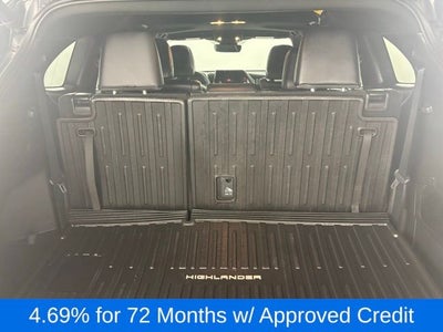 2023 Toyota Highlander Base