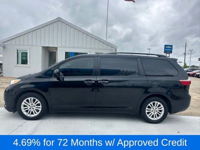 2017 Toyota Sienna XLE