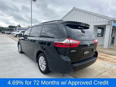 2017 Toyota Sienna XLE