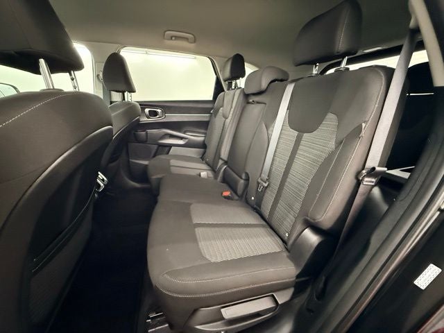 2024 Kia Sorento LX