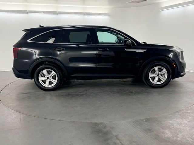 2024 Kia Sorento LX